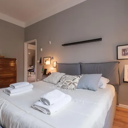 Elegance And Comfort In The Heart Of アパート ボローニャ