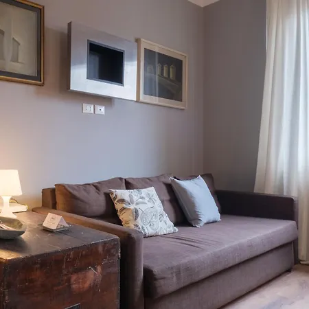 Elegance And Comfort In The Heart Of アパート *